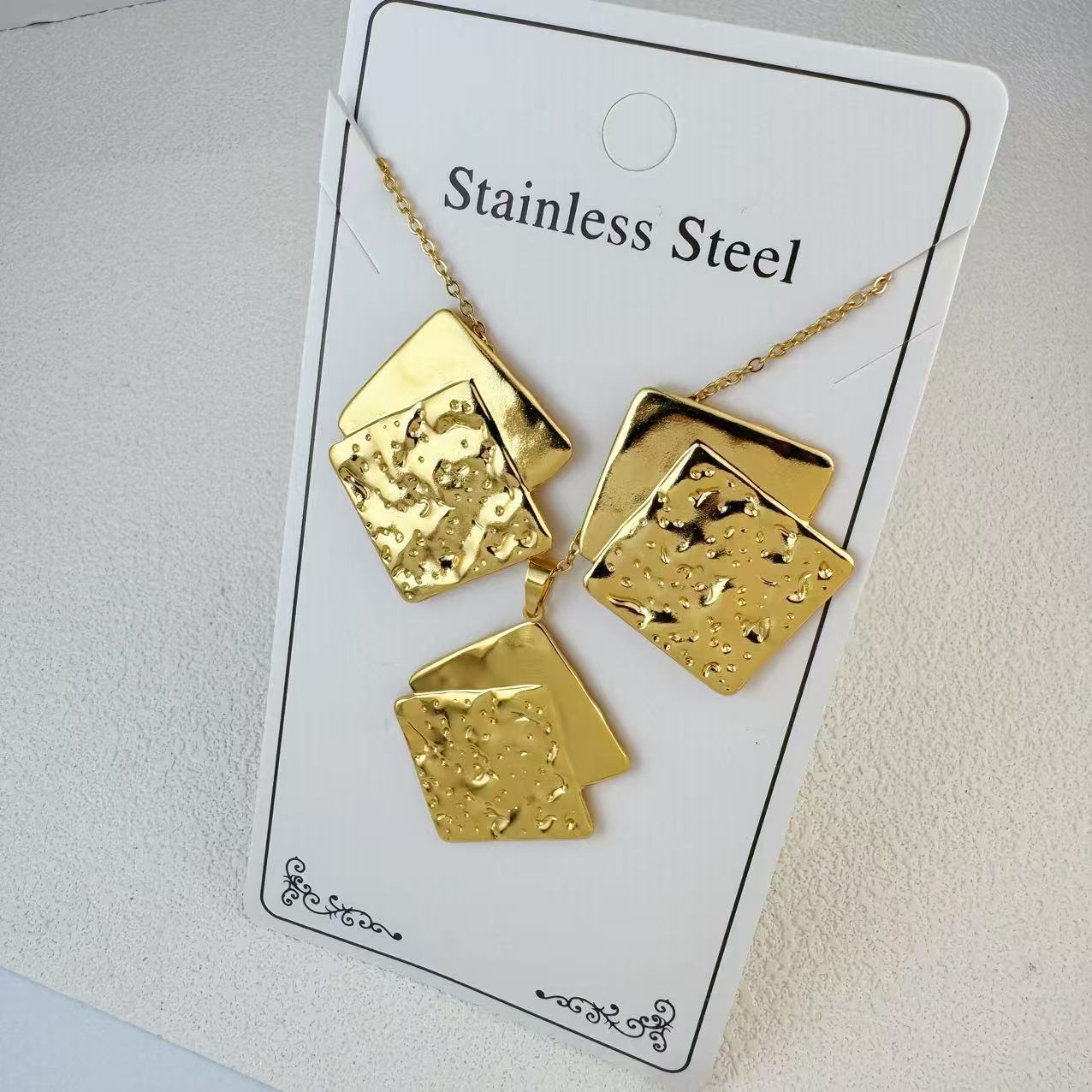 New Stainless Steel Plated 18k Gold Necklace Earring Set