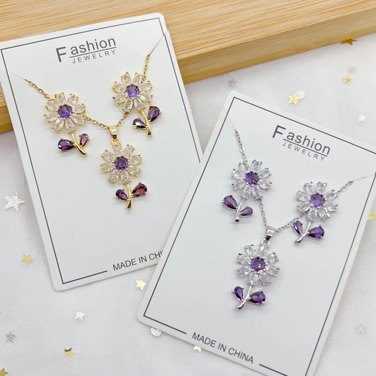 Zirconia Purple Flower Light Luxury Necklace And Earrings
