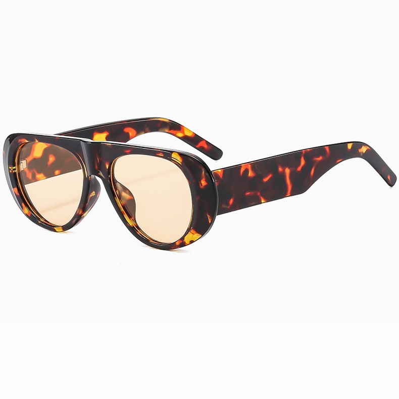 Sleek Stylish Versatile Vintage Sunglasses With A Unique Modern Twist